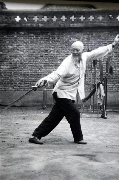 西班牙拳击手在半决赛中遭遇挑战 西班牙拳击手在半决赛中遭遇挑战