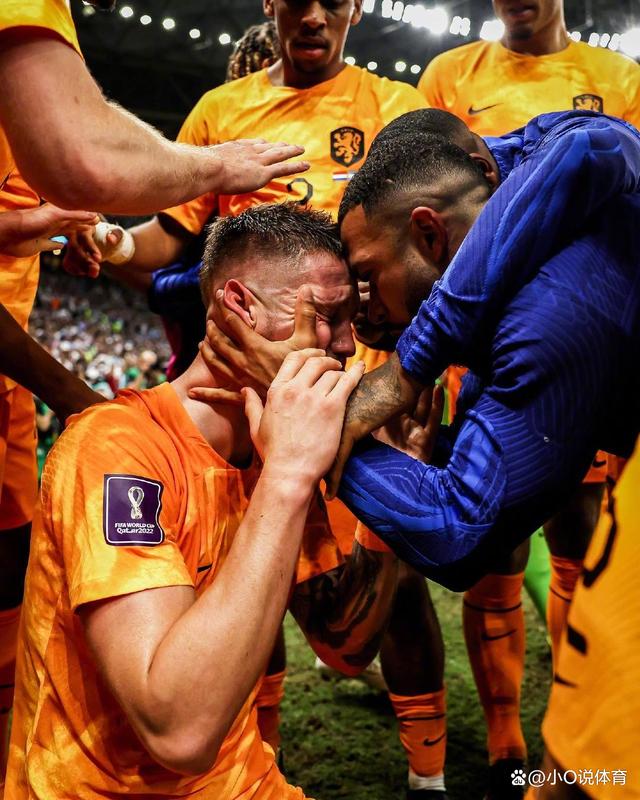 包含东西部球队交锋，场上火药味十足的词条