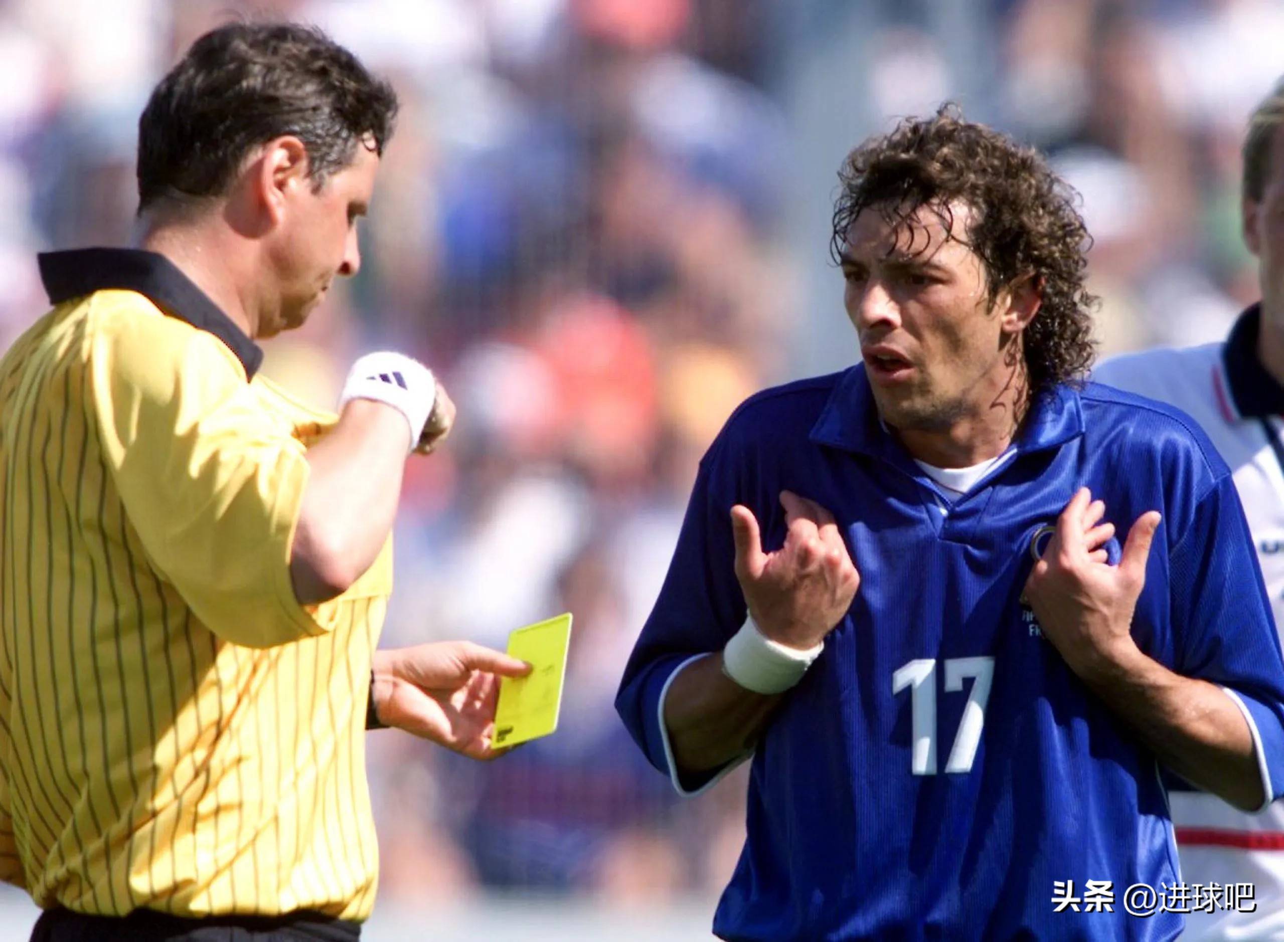 包含意大利队获得比赛胜利，晋级下一轮的词条