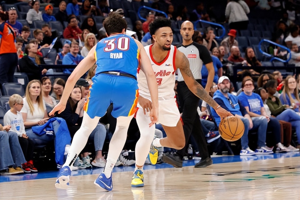 包含灰熊队老板考虑引进新球员，提升竞争力的词条