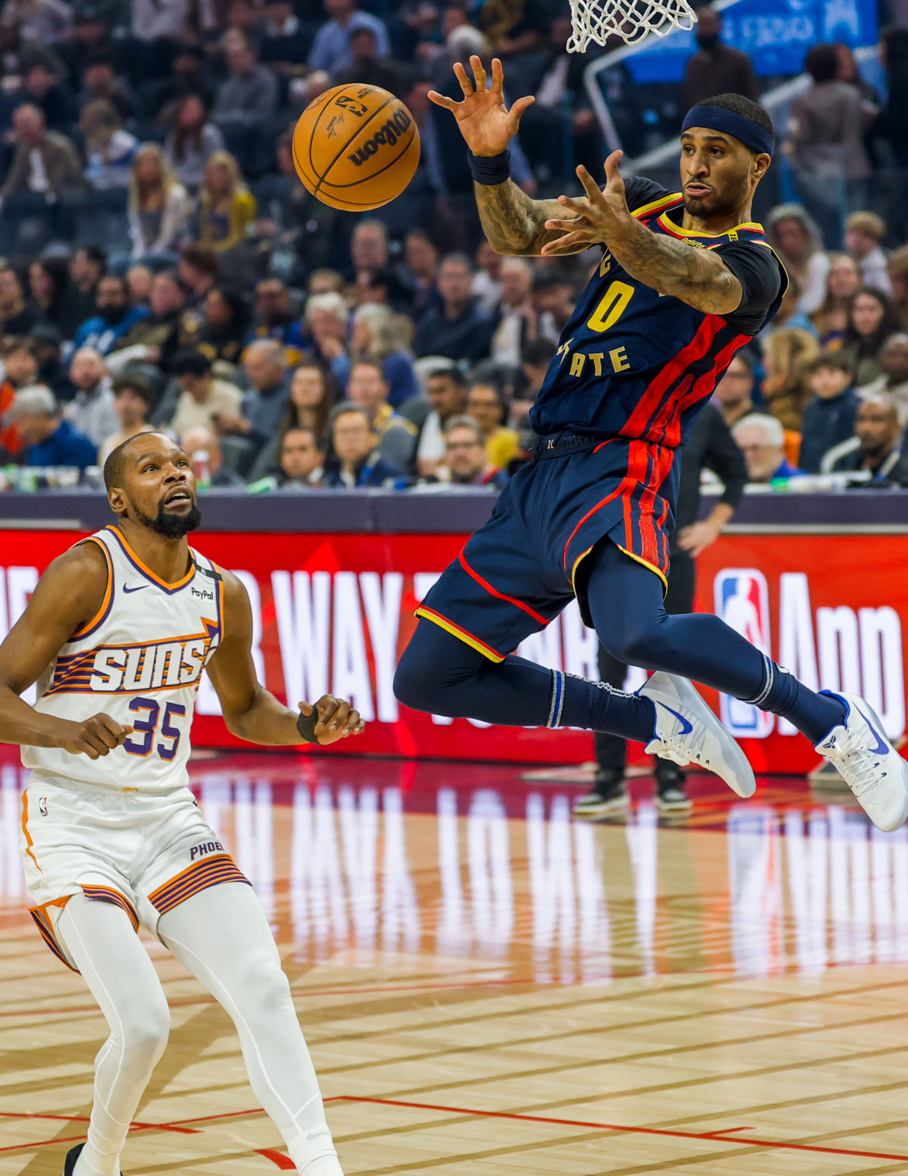 世界篮球赛场再掀热潮，精彩不断的简单介绍