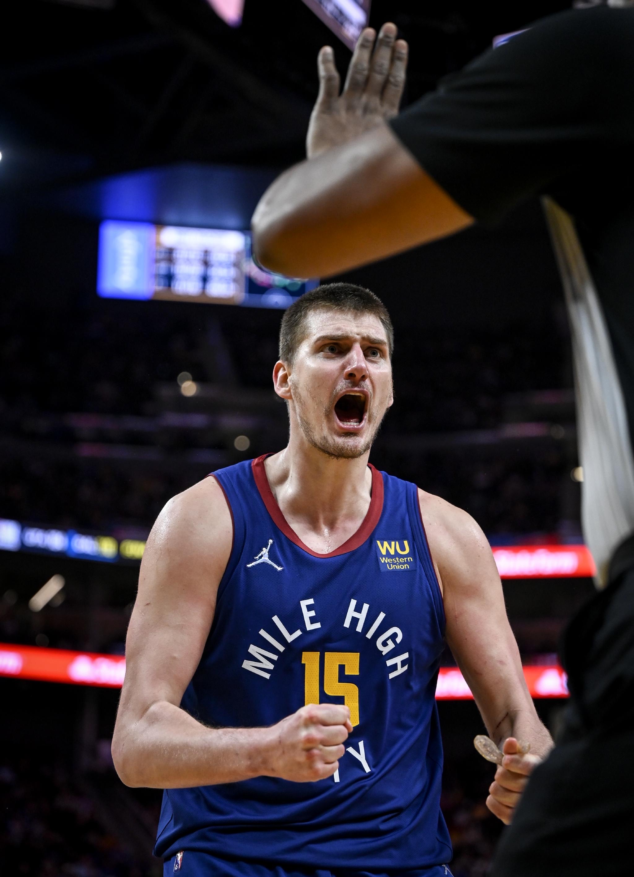 雄鹿战胜掘金，保持不败之姿的简单介绍