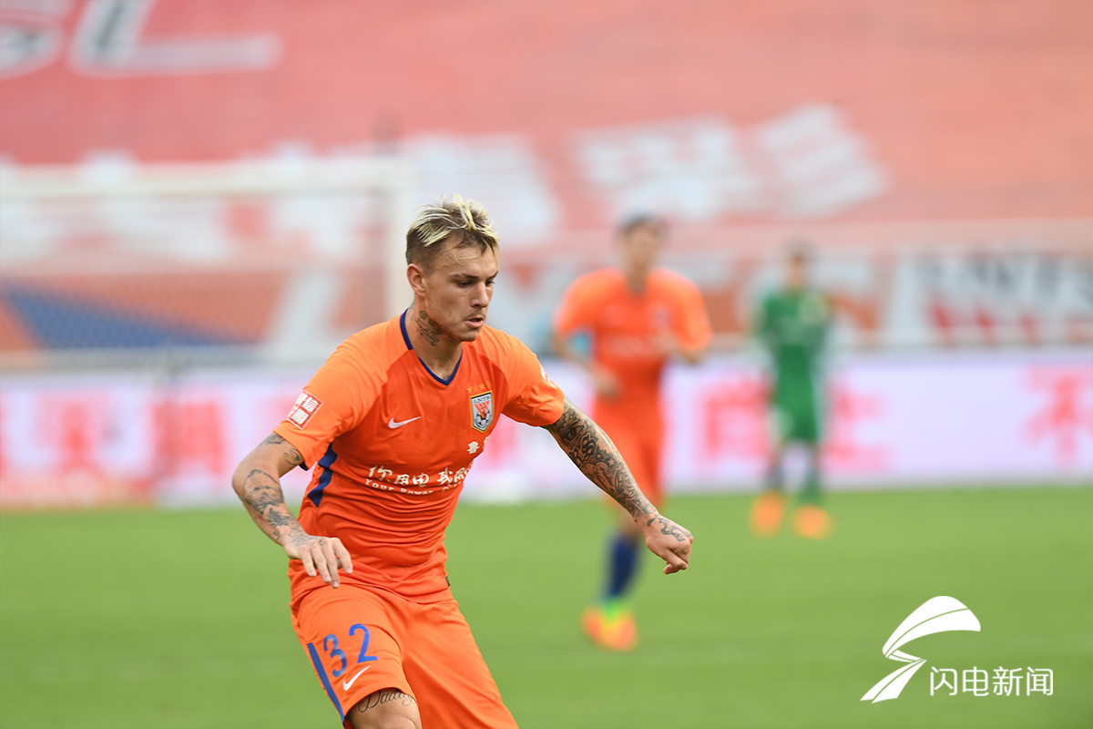 关于甘冈客场惊险逆转尼斯，全取三分的信息