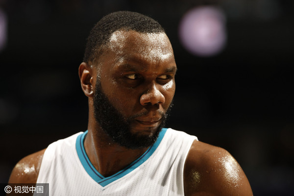 黄蜂队外线连续砍下三分球刷新赛季记录的简单介绍