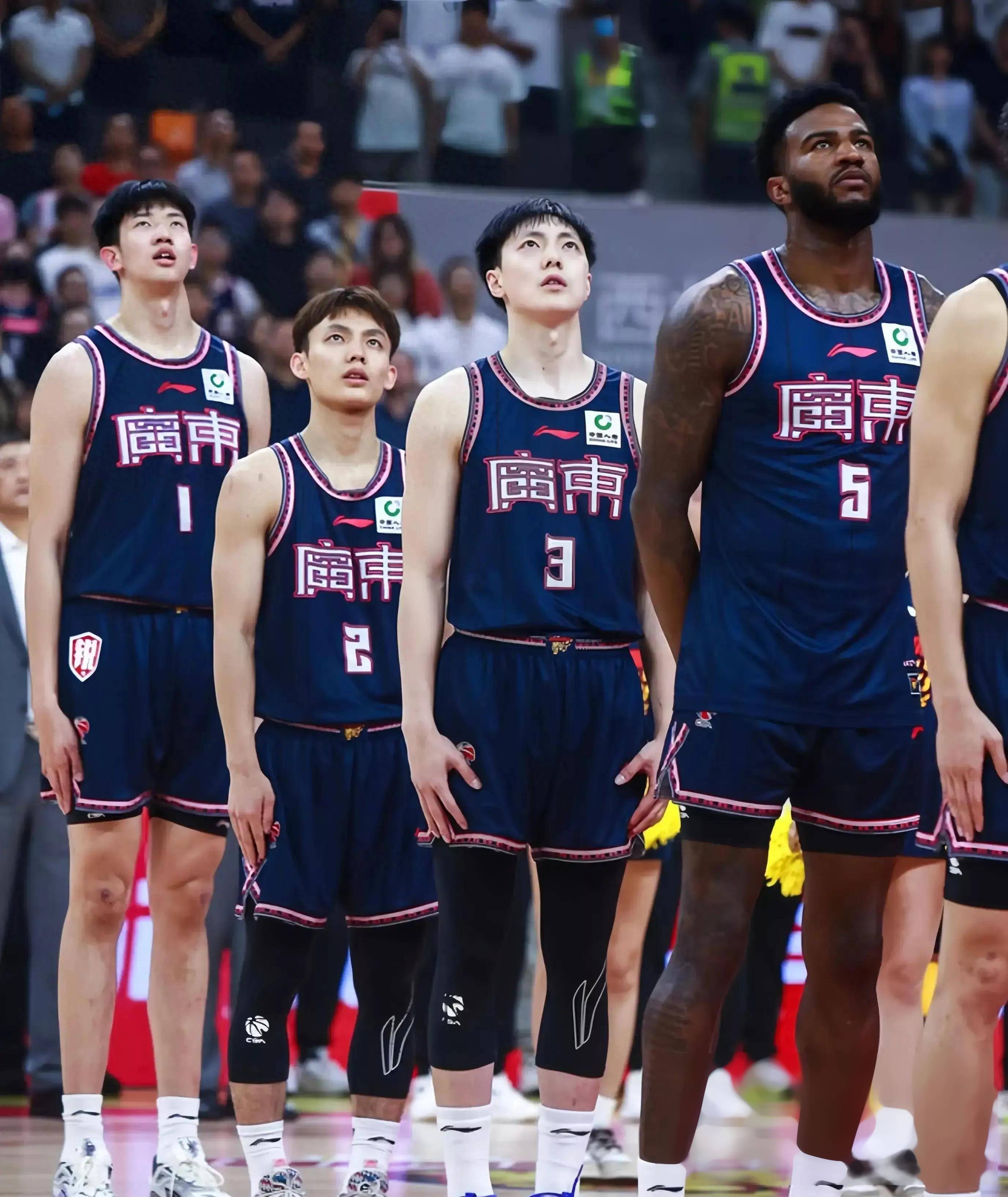 重庆队力克对手！主场战胜广东队