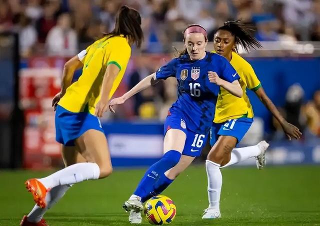 关于女子足球世界杯冠军之争正酣的信息 关于女子足球世界杯冠军之争正酣的信息