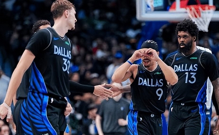 关于伯恩茅斯坐镇主场,战胜强敌完成逆袭的信息 关于伯恩茅斯坐镇主场,战胜强敌完成逆袭的信息